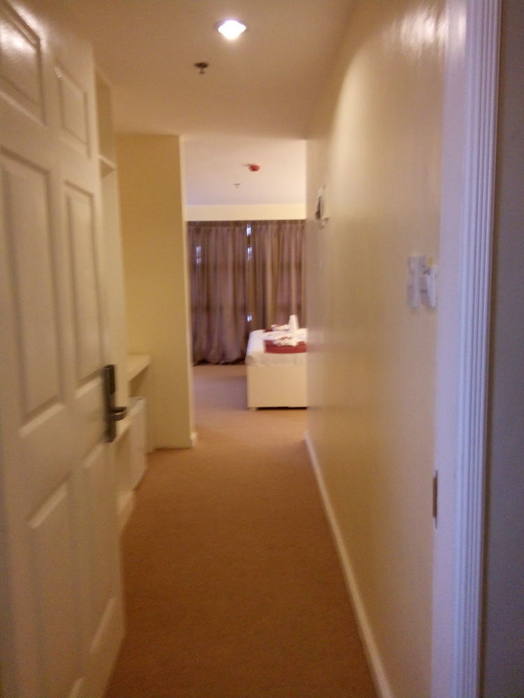 Reddoorz Plus At Hotel Metro Калибо Екстериор снимка