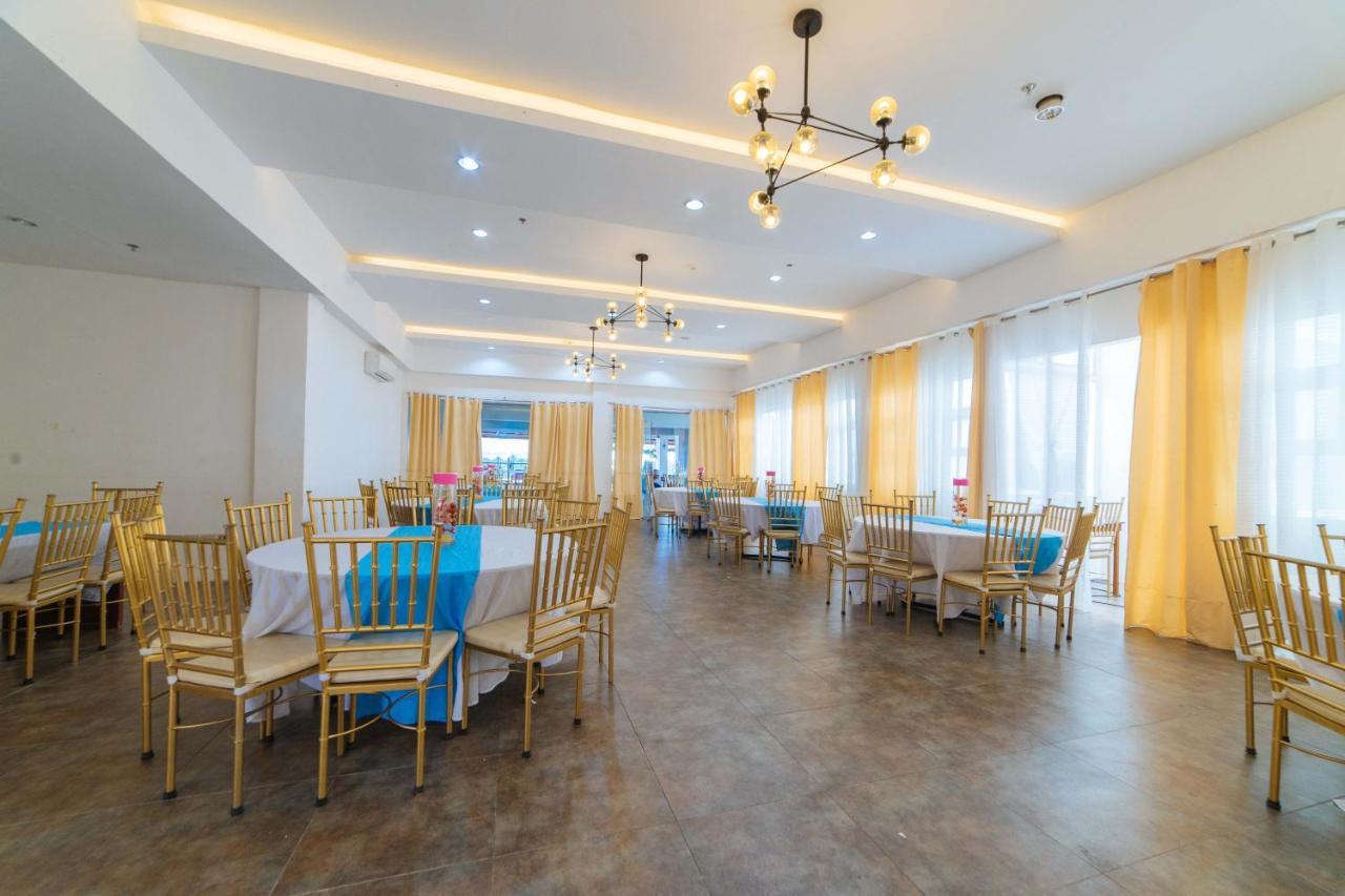 Reddoorz Plus At Hotel Metro Калибо Екстериор снимка